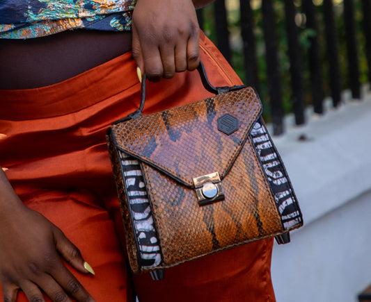 Maxi ÀṢÀ Top Handle Bag With Interchangeable Flap - Orange