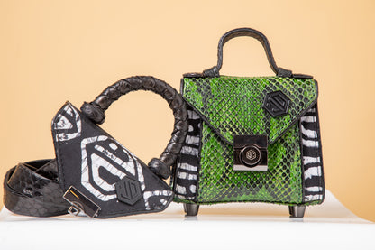 ÀṢÀ Top Handle Bag With Interchangeable Flap - Green